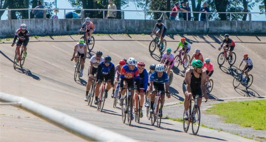 Junín: Se realizó la primera fecha del Campeonato Pistero en el velódromo de la ACJ