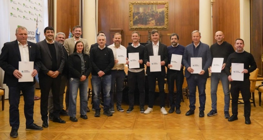 Ituzaingó: Descalzo firmó un convenio con Fuerza Solidaria para fortalecer el Desarrollo Social en el distrito 