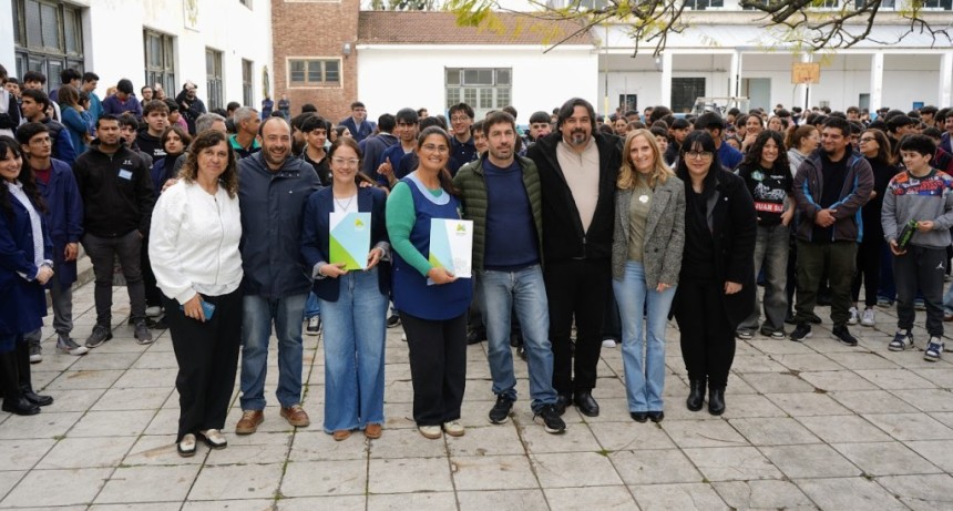 Mercedes: Ustarroz anunci&oacute; un fondo municipal para sostener los talleres de las Escuelas T&eacute;cnicas