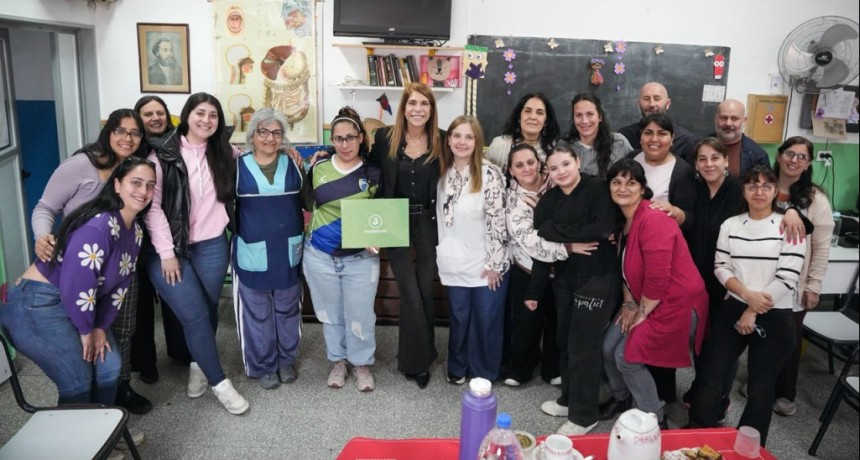 Avellaneda: La Municipalidad entreg&oacute; subsidios a escuelas p&uacute;blicas de la ciudad