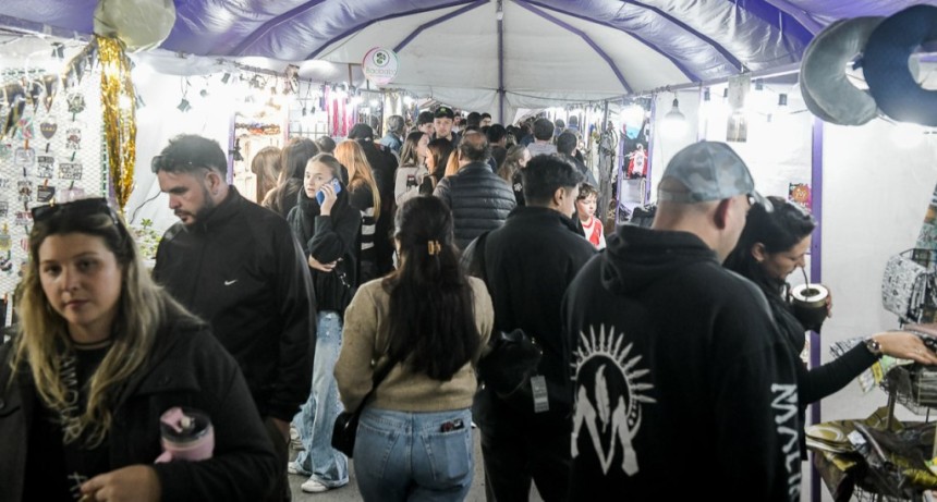 Paran&aacute; (ER): La Costanera fue escenario de una exitosa Feria por el D&iacute;a de la Madre