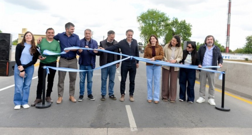 Katopodis y Mariel Fern&aacute;ndez inauguraron un puente sobre el r&iacute;o Reconquista en Moreno