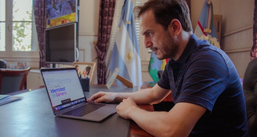 Campana: El intendente Abella recordó al personal municipal la obligatoriedad de aplicar la Ley Micaela