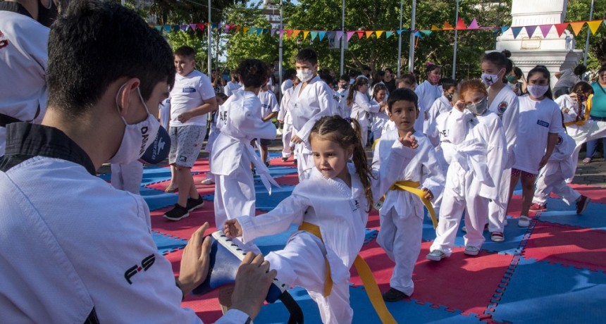 Campana: El deporte campanense vivió una tarde de fiesta en la Expo Deportes 2021