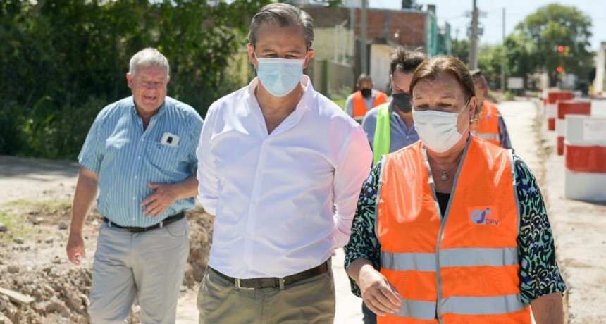 Paraná (ER): Avanza la obra de ensanche y repavimentación en el distrito