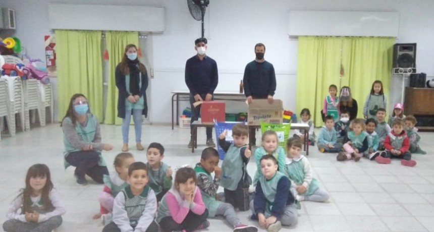 Tres Lomas: Comenzaron las charlas de separación de residuos los jardines infantiles 