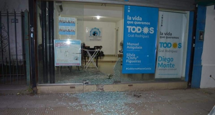 Gral. Rodríguez: Atacaron y destrozaron vidriera del local del Frente de Todos 