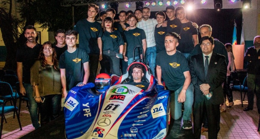 Junín: Petrecca participó de la presentación del auto eléctrico que será parte del Desafío ECO 2021