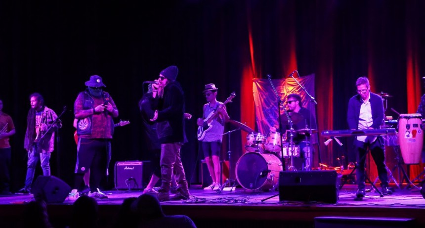 Merlo: Evento solidario en el Teatro Municipal 