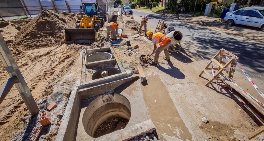 Pinamar: El Municipio continua con las obras pluviales en el distrito 