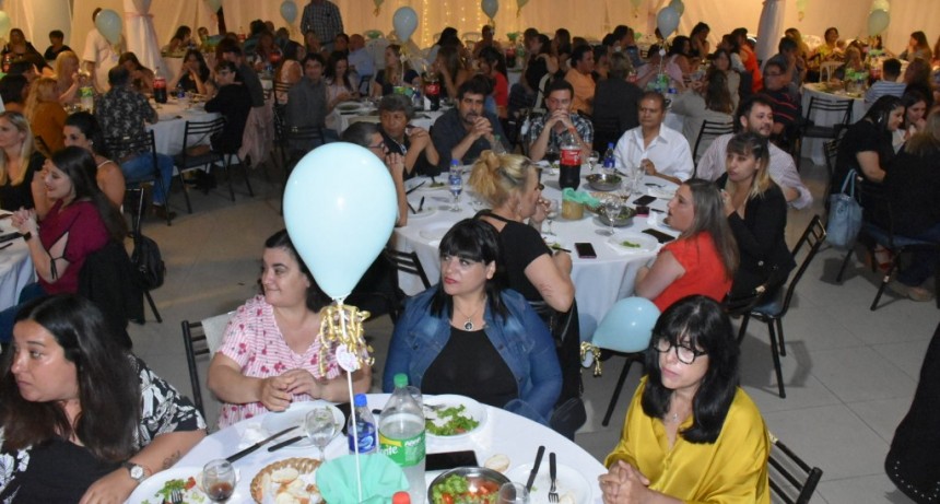 Chivilcoy: Se realizó una cena en reconocimiento por el Día de la Enfermería
