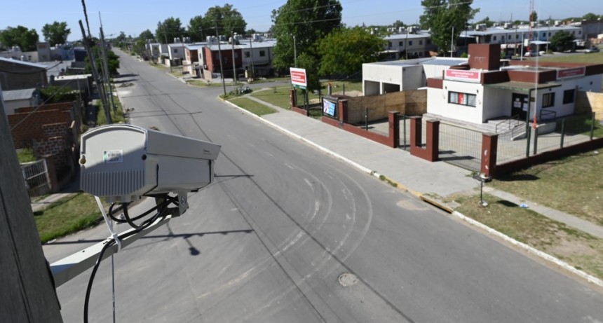 E. Echeverría: El Municipio sumó cámaras de seguridad en diferentes puntos del distrito 