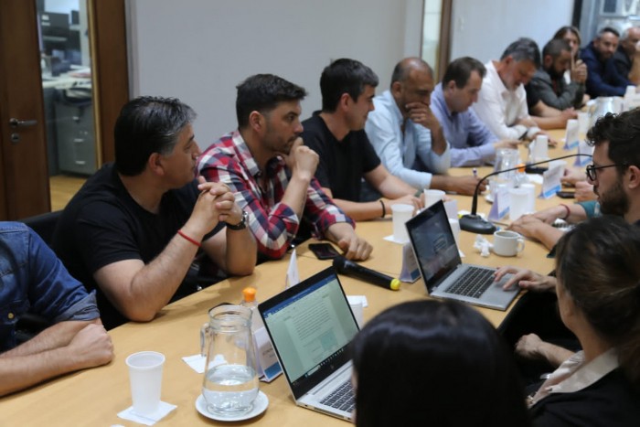 Buenos Aires: La Provincia acordó con los gremios de un aumento salarial del 120% acumulado a noviembre
