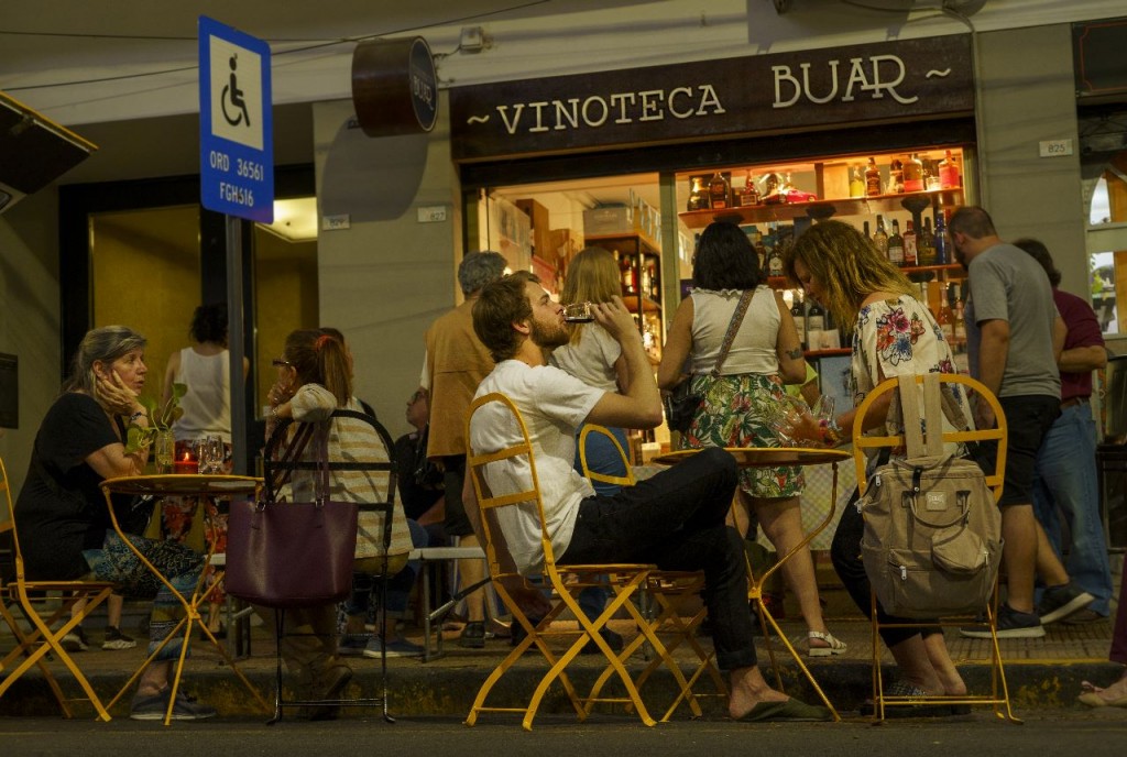 Vicente López: Llega una nueva edición de la “Noche del Vino”