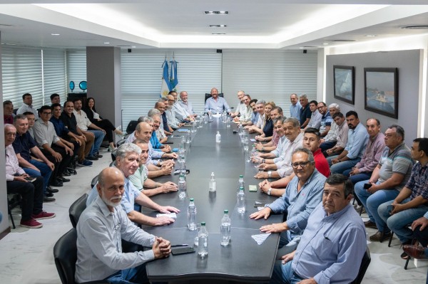 Formosa: Insfrán encabezó reunión con intendentes de toda la provincia