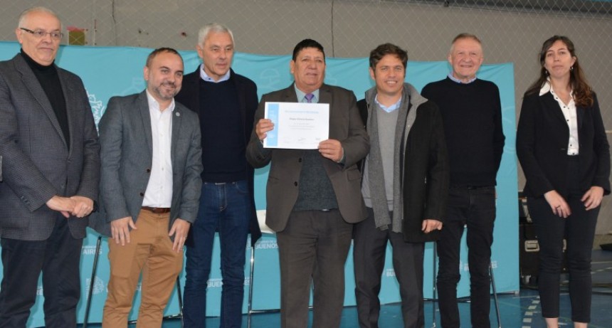 Kicillof y Cagliardi participaron del acto por el Día Provincial de las Iglesias Evangélicas en Berisso
