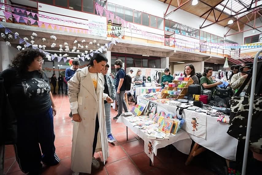 Quilmes: Mendoza recorrió la Feria de Economía Popular, Social y Solidaria de la UNQ 