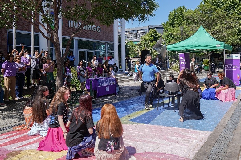 Ituzaingó: El Municipio se viste de violeta por el Día de la Eliminación de la Violencia contra las Mujeres