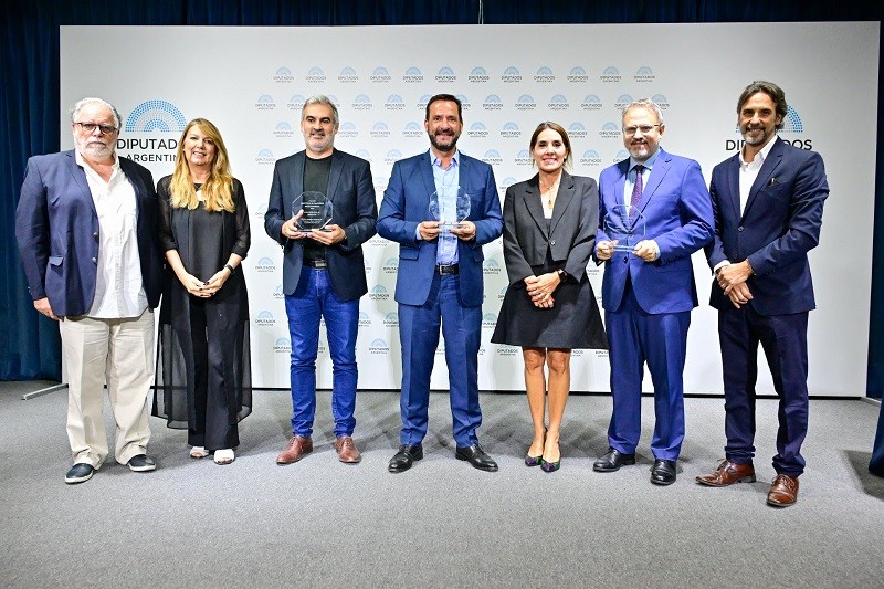 Escobar: Sujarchuk recibió un reconocimiento nacional a la estrategia de innovación