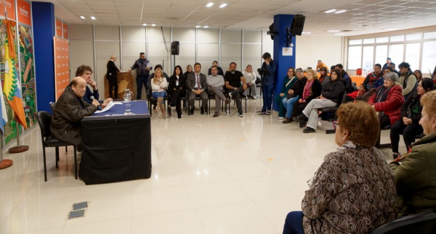 Berazategui: El Municipio entregó subsidios a Clubes y Sociedades de Fomento del distrito