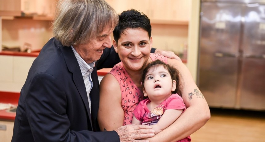 Carlitos Bal&aacute; se sum&oacute; a las celebraciones por las fiestas en la Casa Ronald