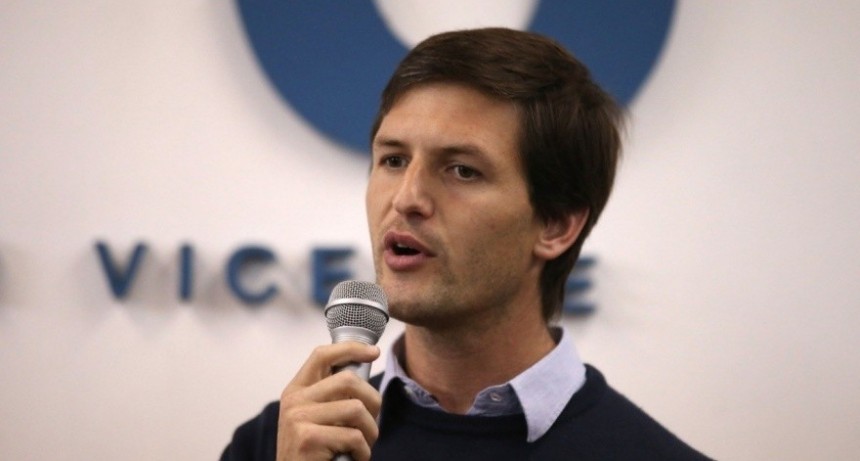 San Vicente: El intendente Mantegazza entrega un bono de fin de año y reconoce al personal de salud 