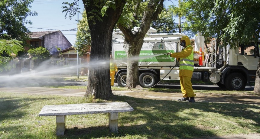 Vicente López: Continúan los operativos de desinfección en barrios y vía pública 