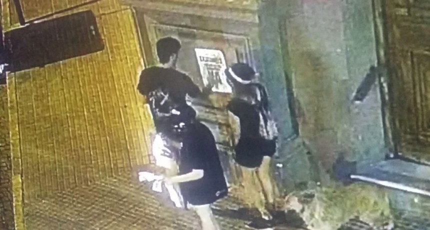 San Nicolás: Acampantes vandalizaron El Palacio Municipal y la estructura de la costanera 