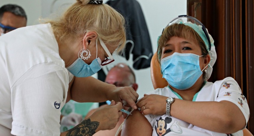 Ensenada: Comenzó el Operativo ´Esperanza´ con la aplicación de la Vacuna Sputnik V