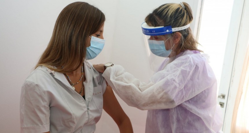 Roque Pérez: Comenzó la vacunación contra el COVID-19 