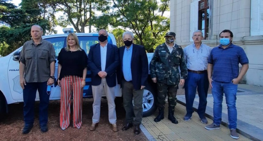 Gral. Arenales: El Ministro Berni entregó dos patrullas al distrito 
