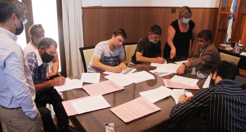 Lober&iacute;a: 4 empresas se radicar&aacute;n en el Parque Industrial del distrito 