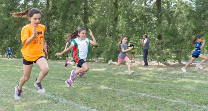 S. A. de Giles: Se realizó el Torneo Clausura de Atletismo