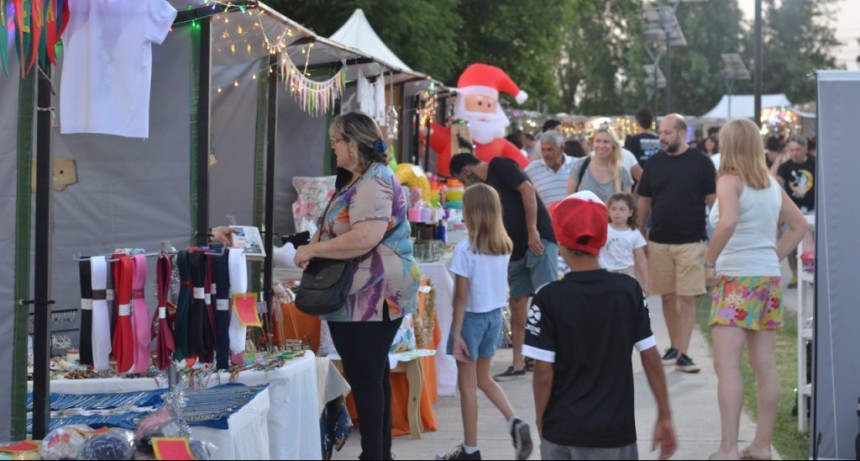 Navarro: El programa InspirArte & Emprender tuvo su primera actividad con una gran Feria Navideña
