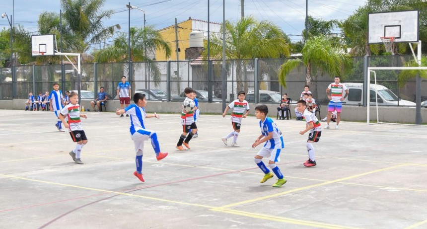 San Fernando premió a los participantes de su Liga de Fútbol Infantil y entregó kits deportivos