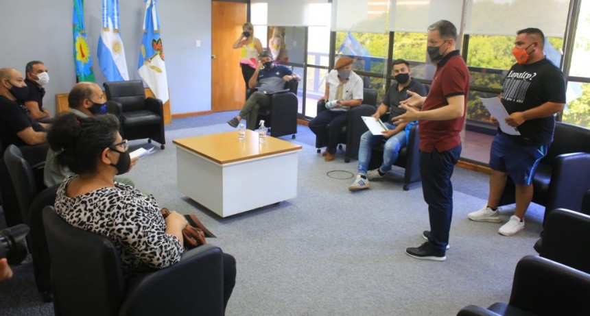 E. Echeverría: Fernando Gray entregó subsidios a instituciones del distrito 