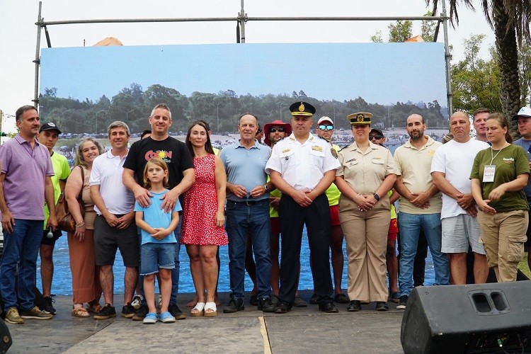 Colón (ER): Walser inauguró la temporada de verano 25/26 con un gran evento