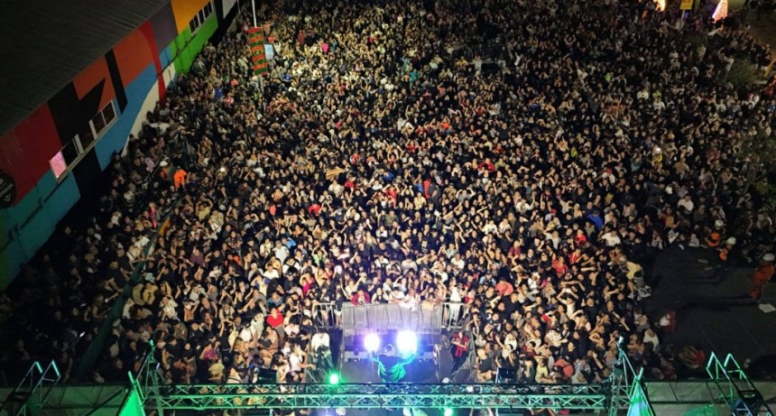 Avellaneda: Una multitud disfrutó la “Copa Argentina del Pan Dulce” en el distrito