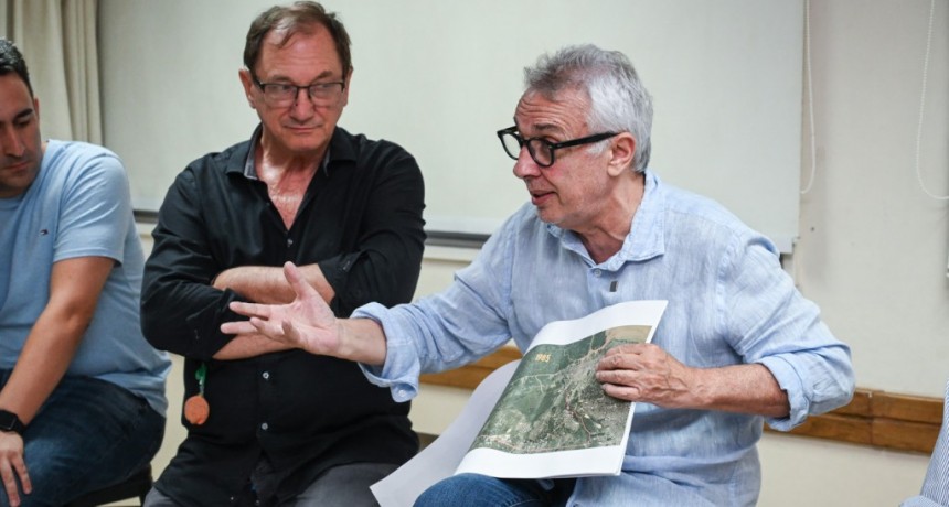 Tigre: Julio Zamora mantuvo un encuentro con comerciantes de Troncos del Talar