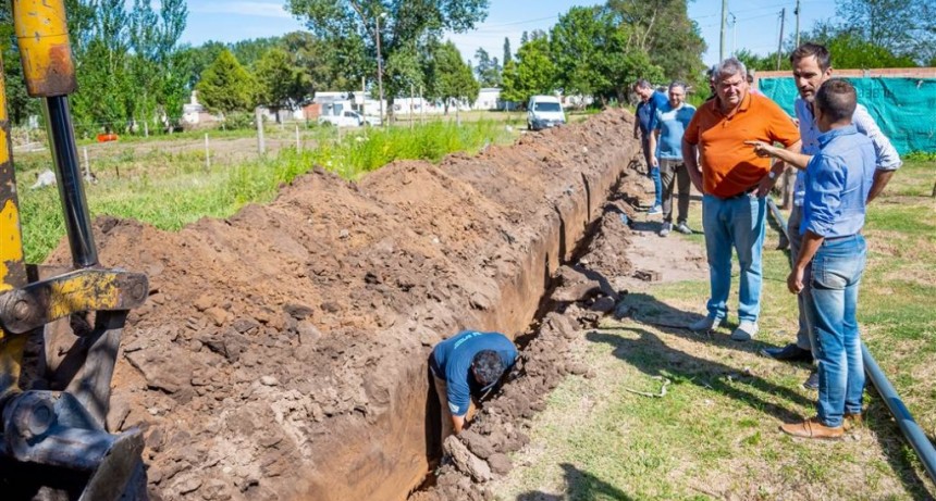 Junín: Avanzan las obras de extensión de la red de agua potable para Villa del Parque