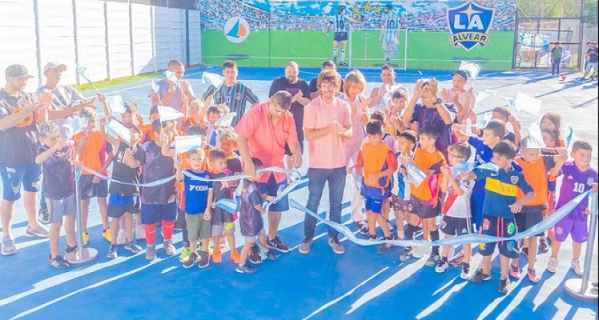 San Fernando: Juan Andreotti inauguró la renovación del club “La Alvear Fútbol” 