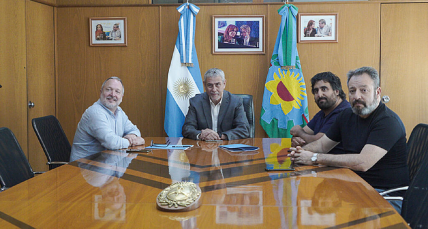 Sabbatella y Ferraresi firmaron un convenio para nuevas obras en Villa Inflamable