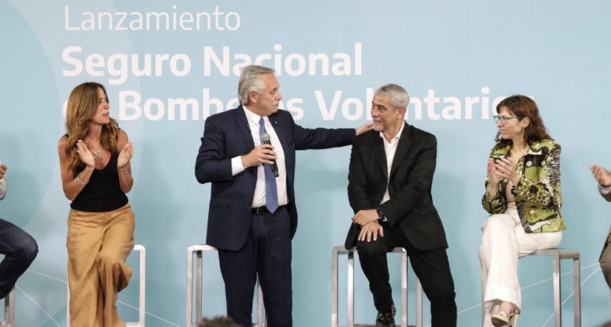 Avellaneda: Alberto Fernández lanzó el Seguro Nacional de Bomberos Voluntarios