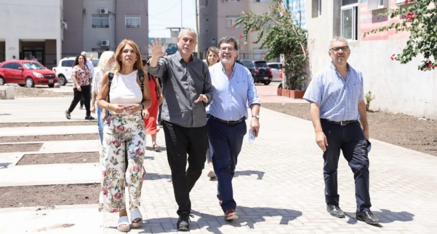 Avellaneda: Ferraresi y Sileoni firmaron un convenio de Cooperación y supervisaron obras en establecimientos educativos