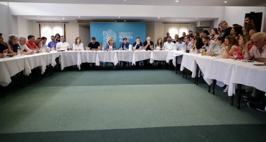 Facundo Diz participó de la reunión que encabezó el gobernador en Pinamar