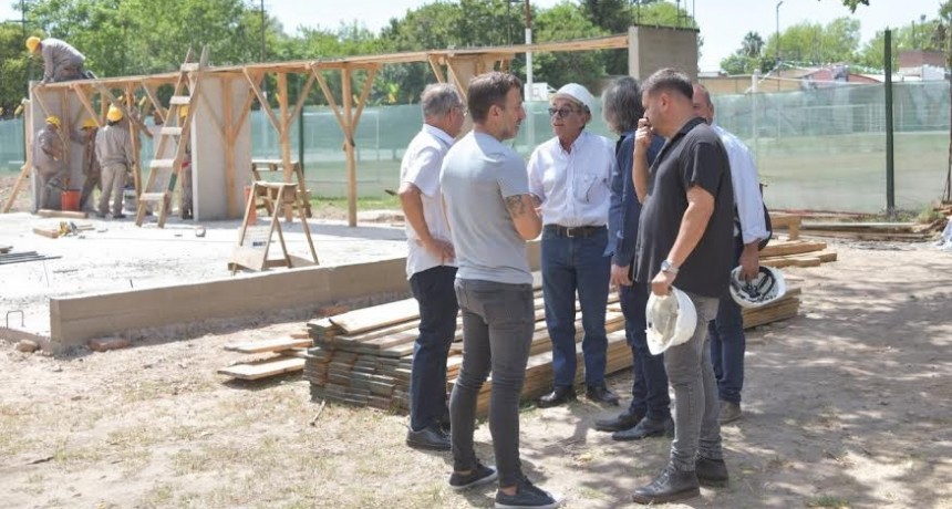 Ituzaingó: Alberto Descalzo recorrió el avance de diferentes obras en el distrito 