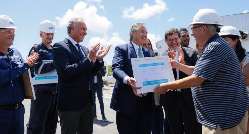 Alberto Fernández inauguró las obras de la Central Térmica en Ensenada que amplían 50% la capacidad de generación de energía eléctrica