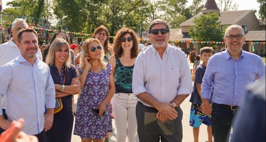 Ituzaingó: Descalzo y Sileoni visitaron a los más de 700 chicos que participan de las Escuelas Abiertas de Verano 