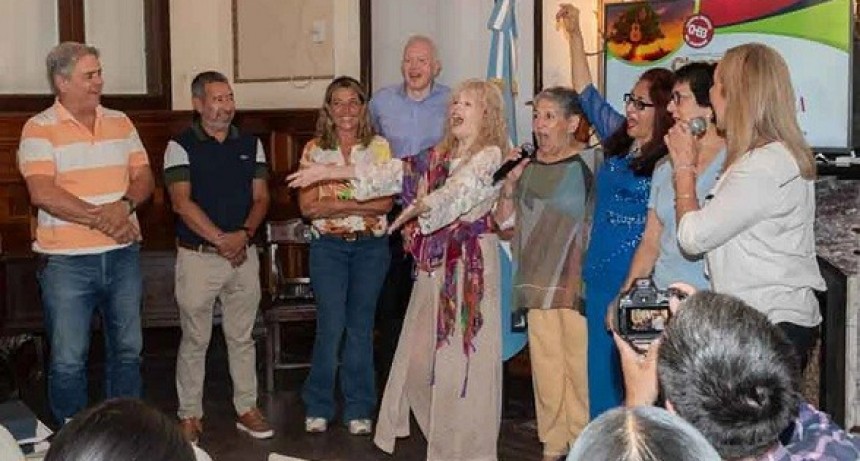 Corrientes: Se realizó la entrega de reconocimientos por el aporte a la cultura chamamecera