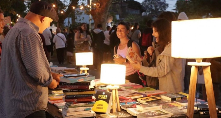 San Miguel: Se realizó la 10°edición de la “Noche de Libros”